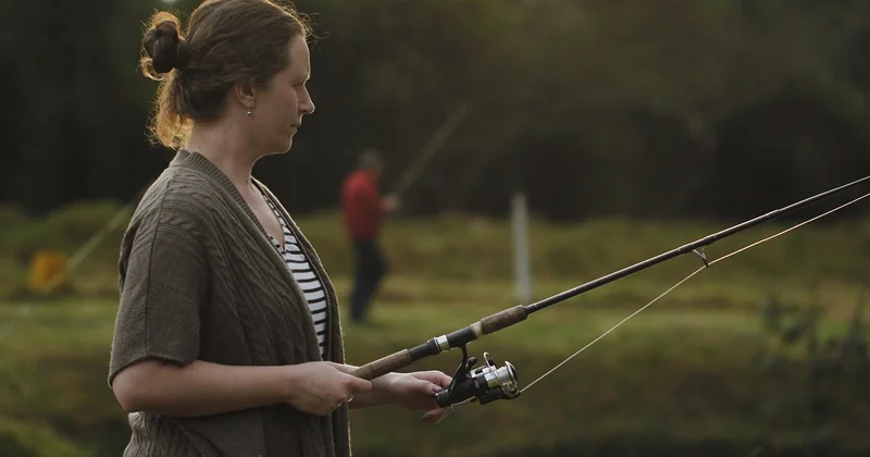 Le lancer courbe : quand la soie ne doit jamais passer au-dessus du poisson